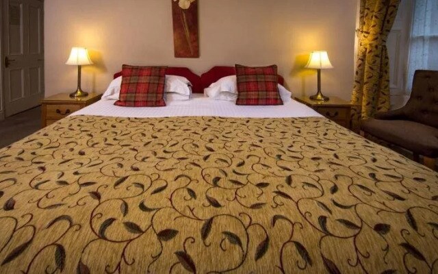 Alhambra Court Hotel