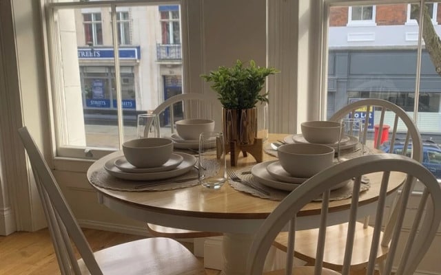 HU1 Triplex City Centre Gem sleeps 6 H7