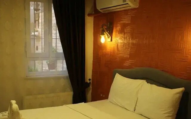 Taksim Dimple Suites