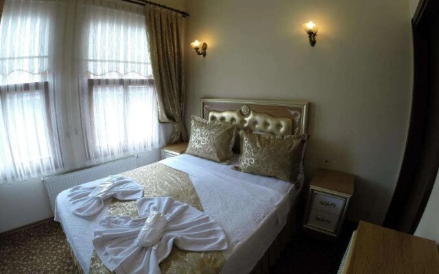 Blue Eye Suites