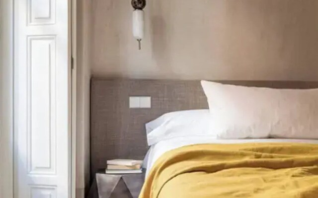 Exclusive Apartment Nestled in the Vibrant Neighborhood of Neptuno