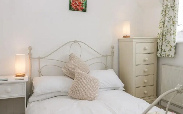 Little Daisy Cottage