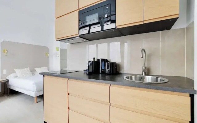 Studio Moderne - AC- 4P- Champ-de-mars