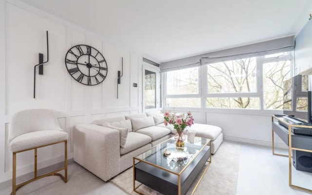 Excellent 3-bed Flat In Elephant Castle
