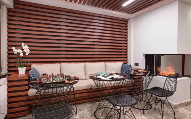Room-luxury Triple Room in Istanbul