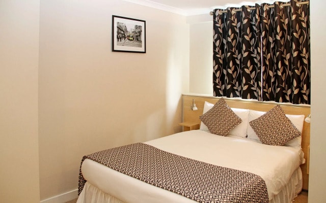 Lansdowne Hotel