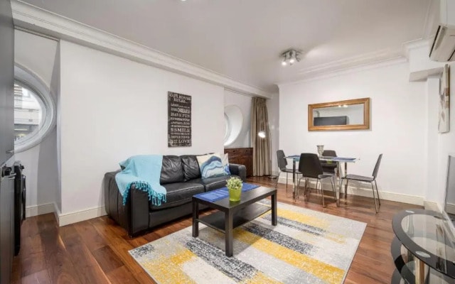 Apartment 5, 48 Bishopsgate by City Living London