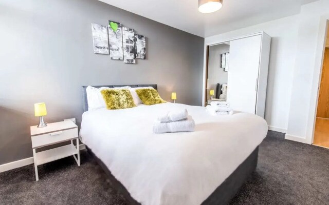 Modern 1kb, 1DB Apt - Salford Quays