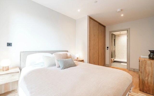 Light and Space Retreat