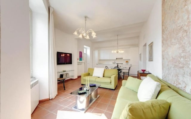 Rhome Apartments Latini