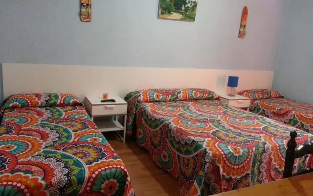 Hostal Loyola - Hostel