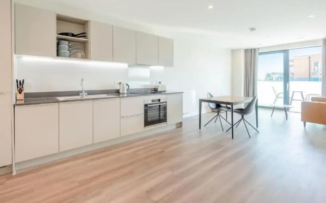Spacious and Bright Apartments in Brentford