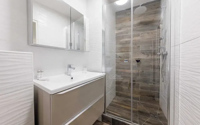 Urban Refuge in the Heart of the Marsh 1bdr / 3P
