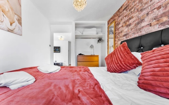 Stunning 1 Bedroom Apartment in Dagenham