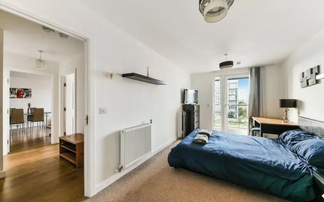 Luxury 2 bed 2 Bath Apartment in Canary Wharf