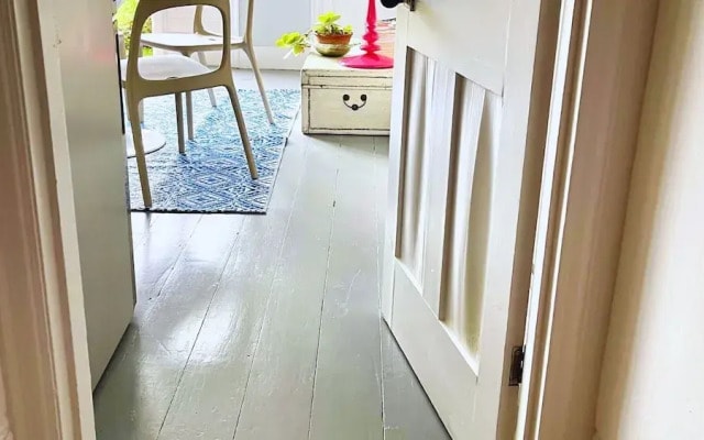 Lovely 3-bed Apartment & Garden & dog Friendly