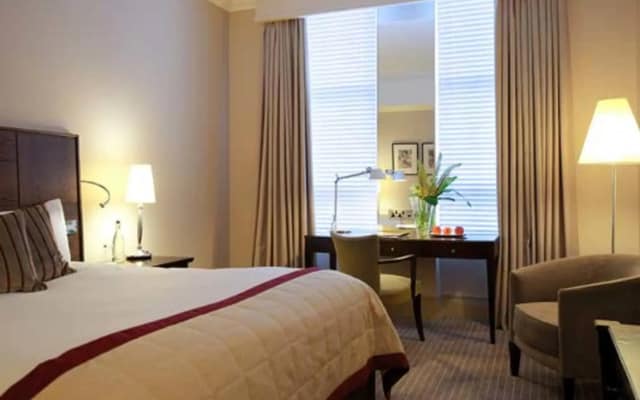 London Bridge Hotel