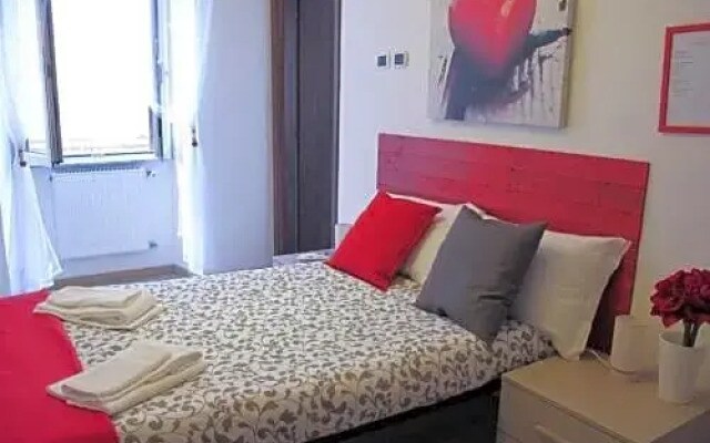 Falco Holiday House