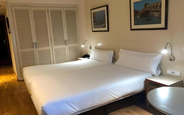 Hotel Urpi