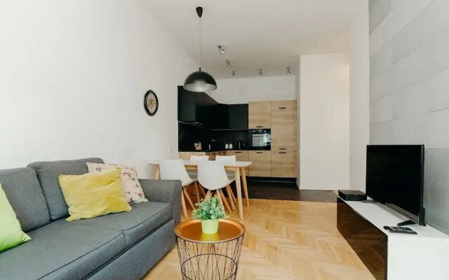 ShortStayPoland Grzybowska B16