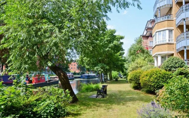 Florey Lodge