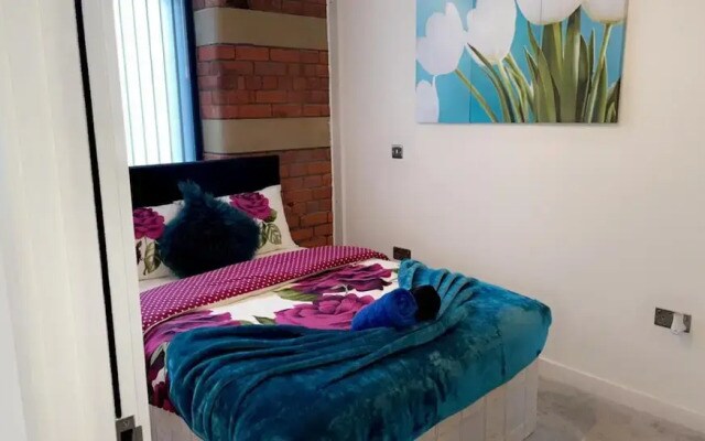 Charming 1-bed Apartment in Bradford City Holiday