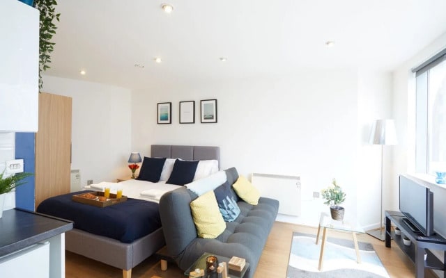 BlueOne Serviced Apartments- West Street