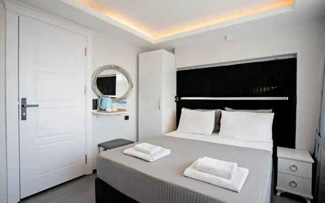 Carvan Sui̇t