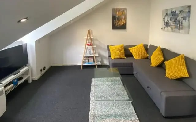 Apartment - Sleeps 4 & Excellent Transport Links