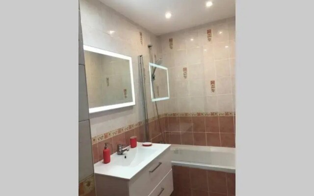 02 Bedrooms-Paris-Disneyland-WiFi- Parking-RER A