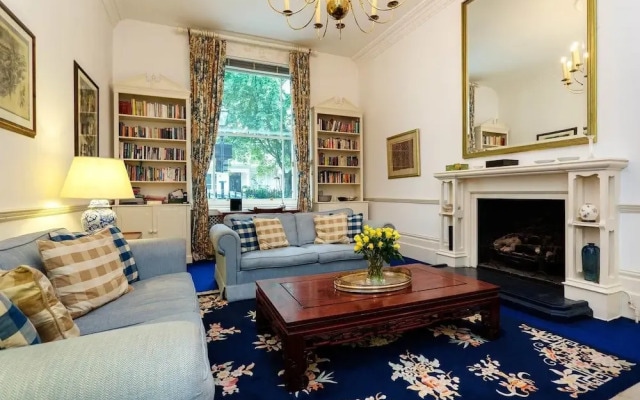 Queen's Gardens Flat