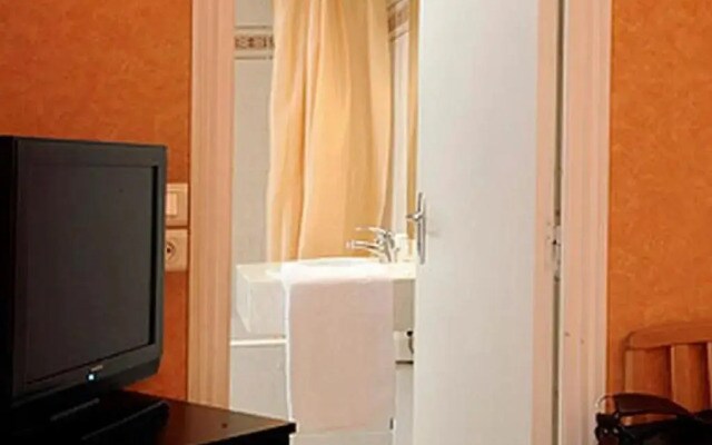 Hotel Auriane Porte de Versailles