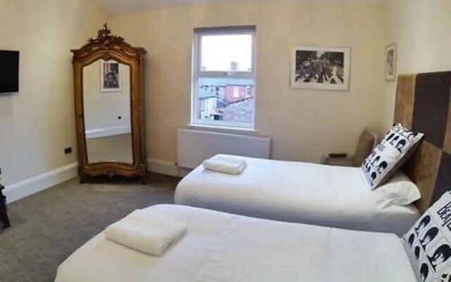 Penny Lane Hotel