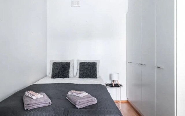 Apartments with Sauna, Balcony & Free Parking
