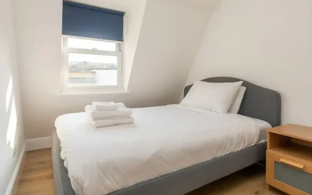 Spaciously Renovated 2BD Flat - Camden