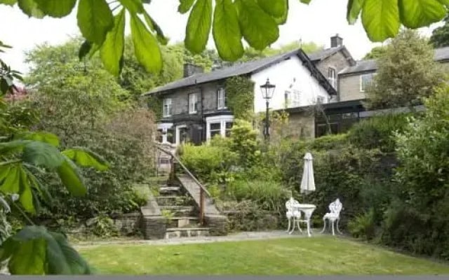 Egerton House Hotel