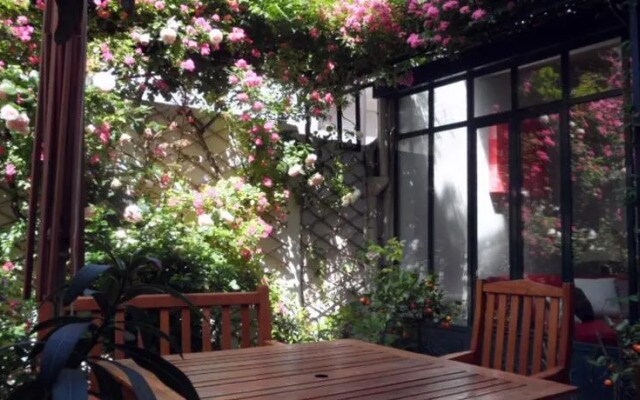 Bed and Breakfast Couleurs Paris