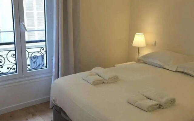 Bellechasse Suite Apartment