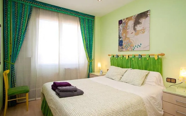 Sants-Montjuic Rambla Badal - Four Bedroom