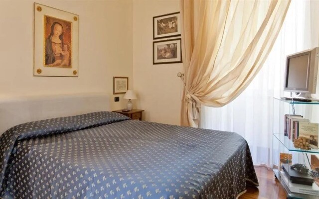 Rental in Rome Borghese Apartment