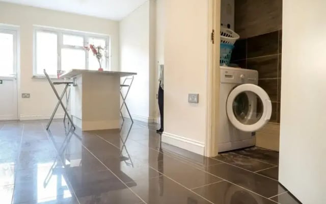 Coronation Road - Deluxe En Suite Room