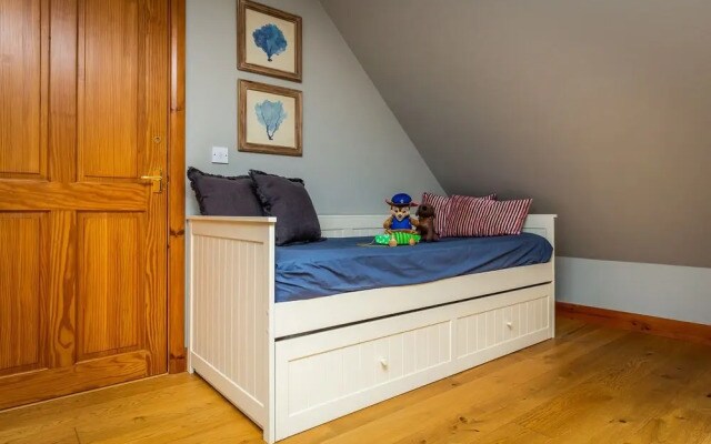Broadleaf Lodge