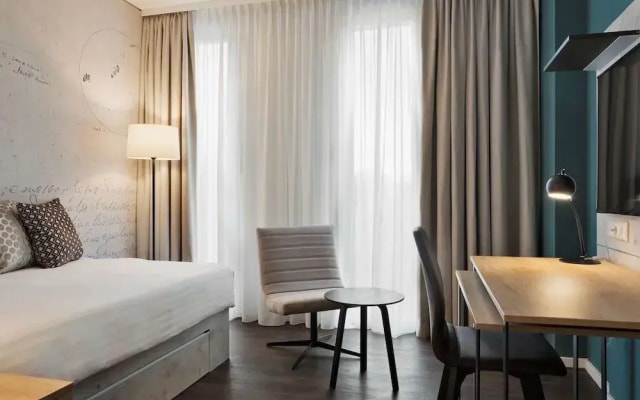 Stellaris Apartment Hotel
