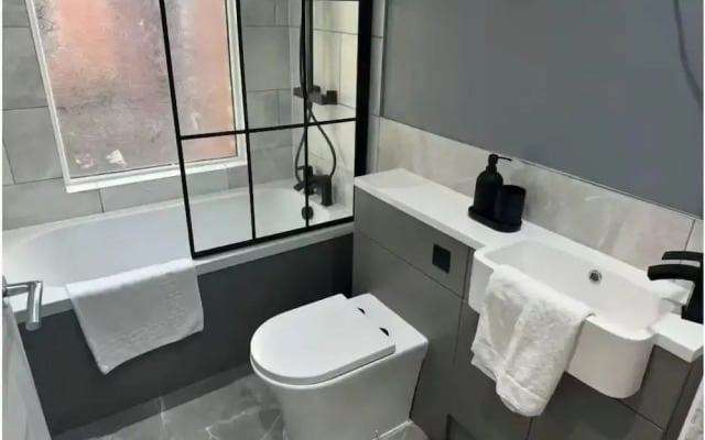 100 Aigburth