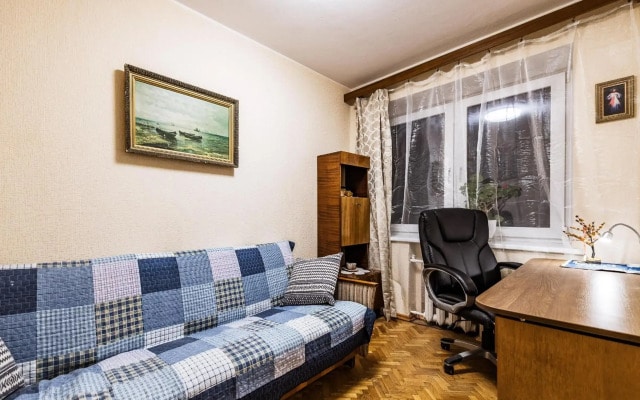 Cozy Apartment in Kaunas with Free Parking