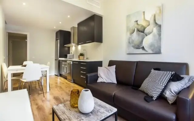 Bright and modern 2bedroom in Las Ramblas 3 1A