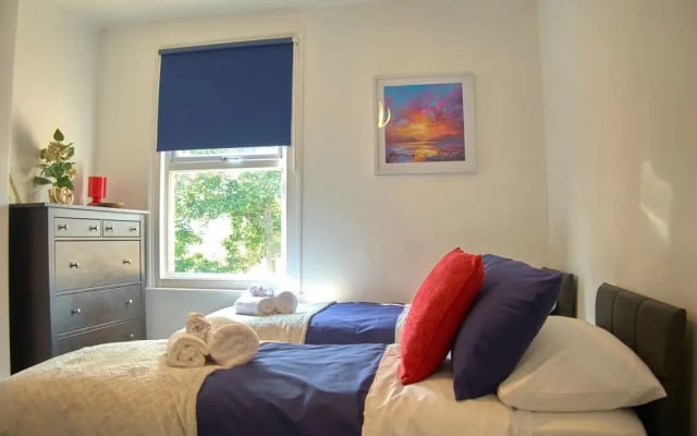 Lovely Large London Apartment, Near Stratford