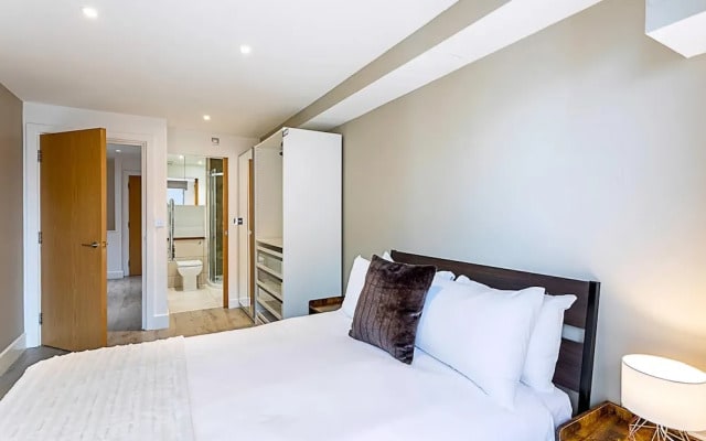 Duplex Two-bed Apartment Near Tower Bridge
