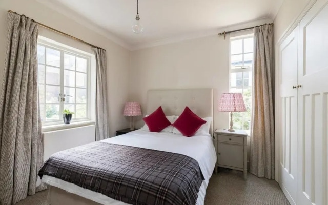 Exclusive 4 bed House With Garden in Notting Hill