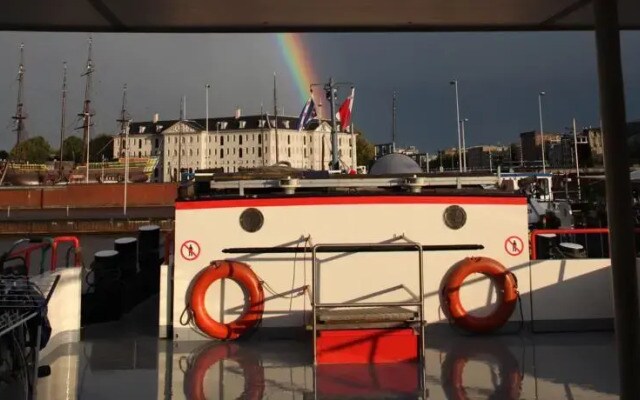 Hotelboot Angeline